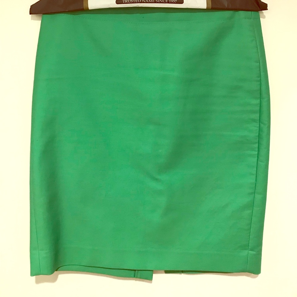 Beautiful Kelly Green Pencil Skirt from J Crew.